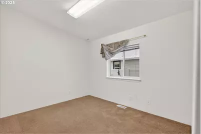 2410 Colorado Ave, Baker City, OR 97814 - Photo 12