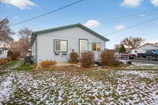 2410 Colorado Ave, Baker City, OR 97814 - Photo 2