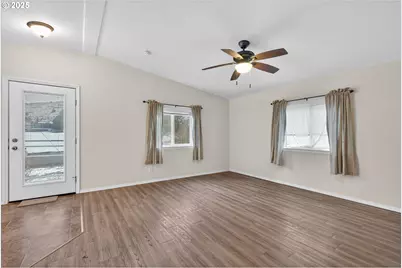 2410 Colorado Ave, Baker City, OR 97814 - Photo 20