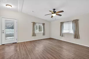 2410 Colorado Ave, Baker City, OR 97814 - Photo 20