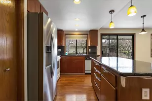 15638 NE Russell Pl, Portland, OR 97230 - Photo 18