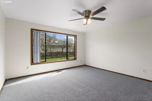 15638 NE Russell Pl, Portland, OR 97230 - Photo 34