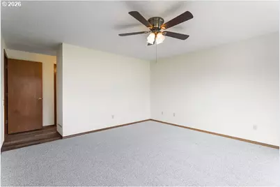 15638 NE Russell Pl, Portland, OR 97230 - Photo 36