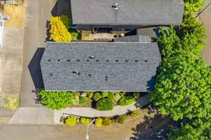 403 NE Suttle Rd, Portland, OR 97211 - Photo 32