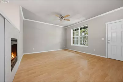 403 NE Suttle Rd, Portland, OR 97211 - Photo 6