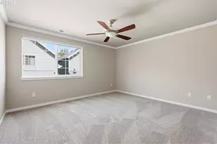 403 NE Suttle Rd, Portland, OR 97211 - Photo 14