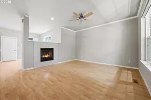 403 NE Suttle Rd, Portland, OR 97211 - Photo 4