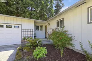 2800 Dahlia Ln, Eugene, OR 97404 - Photo 2