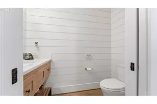 9296 SE Cypress Point Ln, Happy Valley, OR 97086 - Photo 14