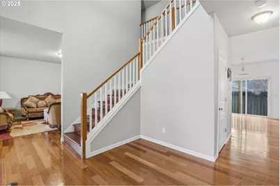 3718 SE 127th Pl, Portland, OR 97236 - Photo 2