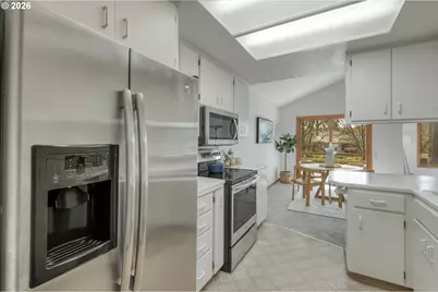 15035 NE Sacramento St #62, Portland, OR 97230 - Photo 4