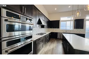 17634 SW Watchman Ln, Beaverton, OR 97007 - Photo 18