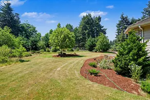 11045 James Way Dr SE, Aumsville, OR 97325 - Photo 4