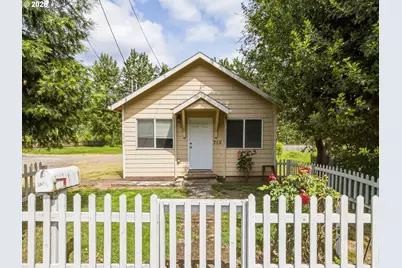 715 S McLoughlin Blvd, Oregon City, OR 97045 - Photo 1