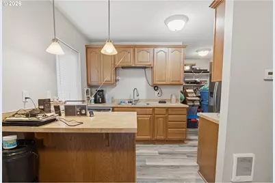 715 S McLoughlin Blvd, Oregon City, OR 97045 - Photo 6