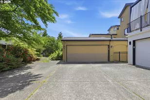 2909 Lord Byron Pl, Eugene, OR 97408 - Photo 44