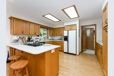 2221 NW Doral St, McMinnville, OR 97128 - Photo 16