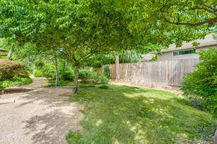 2221 NW Doral St, McMinnville, OR 97128 - Photo 38