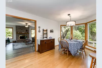 2221 NW Doral St, McMinnville, OR 97128 - Photo 14