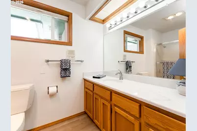 2221 NW Doral St, McMinnville, OR 97128 - Photo 30