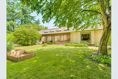 2221 NW Doral St, McMinnville, OR 97128 - Photo 44