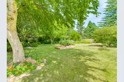 2221 NW Doral St, McMinnville, OR 97128 - Photo 44