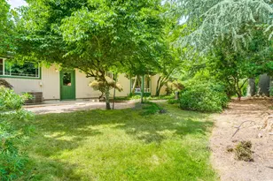 2221 NW Doral St, McMinnville, OR 97128 - Photo 38