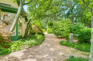 2221 NW Doral St, McMinnville, OR 97128 - Photo 40