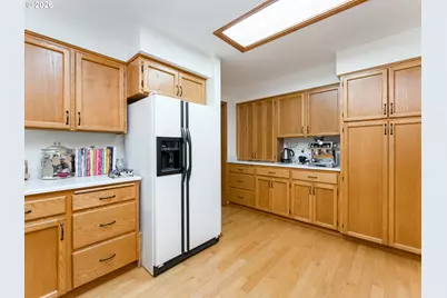 2221 NW Doral St, McMinnville, OR 97128 - Photo 18