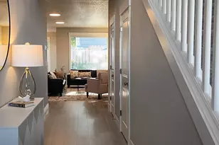 17649 SW Cobb Ln, Beaverton, OR 97007 - Photo 2