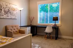 17649 SW Cobb Ln, Beaverton, OR 97007 - Photo 12