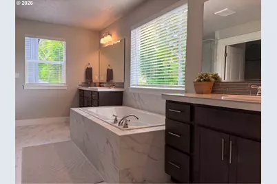17649 SW Cobb Ln, Beaverton, OR 97007 - Photo 18
