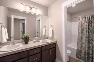17649 SW Cobb Ln, Beaverton, OR 97007 - Photo 22