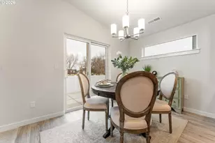 5177 Holly St, Springfield, OR 97478 - Photo 6