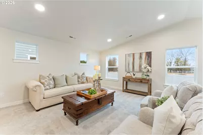 5177 Holly St, Springfield, OR 97478 - Photo 8