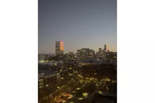 922 NW 11th Ave, Portland, OR 97209 - Photo 8