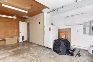 757 NE Clover Ave, Roseburg, OR 97470 - Photo 26