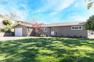 757 NE Clover Ave, Roseburg, OR 97470 - Photo 1