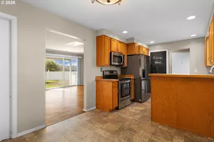 757 NE Clover Ave, Roseburg, OR 97470 - Photo 6