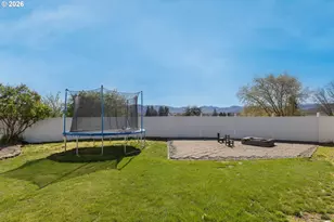 757 NE Clover Ave, Roseburg, OR 97470 - Photo 24