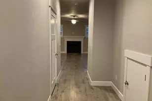 1048 NE Regan Hill Loop, Estacada, OR 97023 - Photo 4