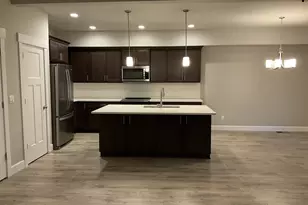 1048 NE Regan Hill Loop, Estacada, OR 97023 - Photo 6