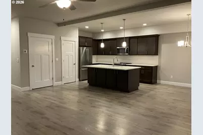 1048 NE Regan Hill Loop, Estacada, OR 97023 - Photo 8