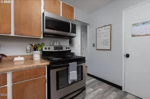 1051 NW Art St, Seal Rock, OR 97376 - Photo 10