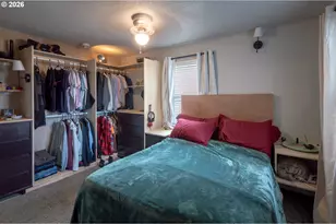 370 S 38th St, Springfield, OR 97478 - Photo 14