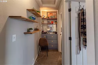 370 S 38th St, Springfield, OR 97478 - Photo 16