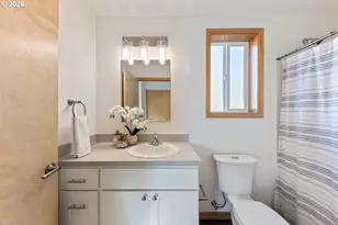 715 ST Charles Street, Eugene, OR 97402 - Photo 24