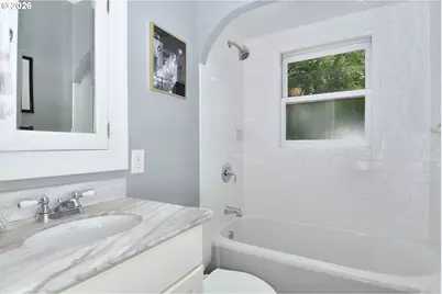 4406 SW Lobelia St, Portland, OR 97219 - Photo 24