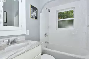 4406 SW Lobelia St, Portland, OR 97219 - Photo 24