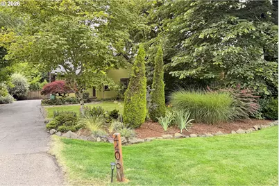 4406 SW Lobelia St, Portland, OR 97219 - Photo 6